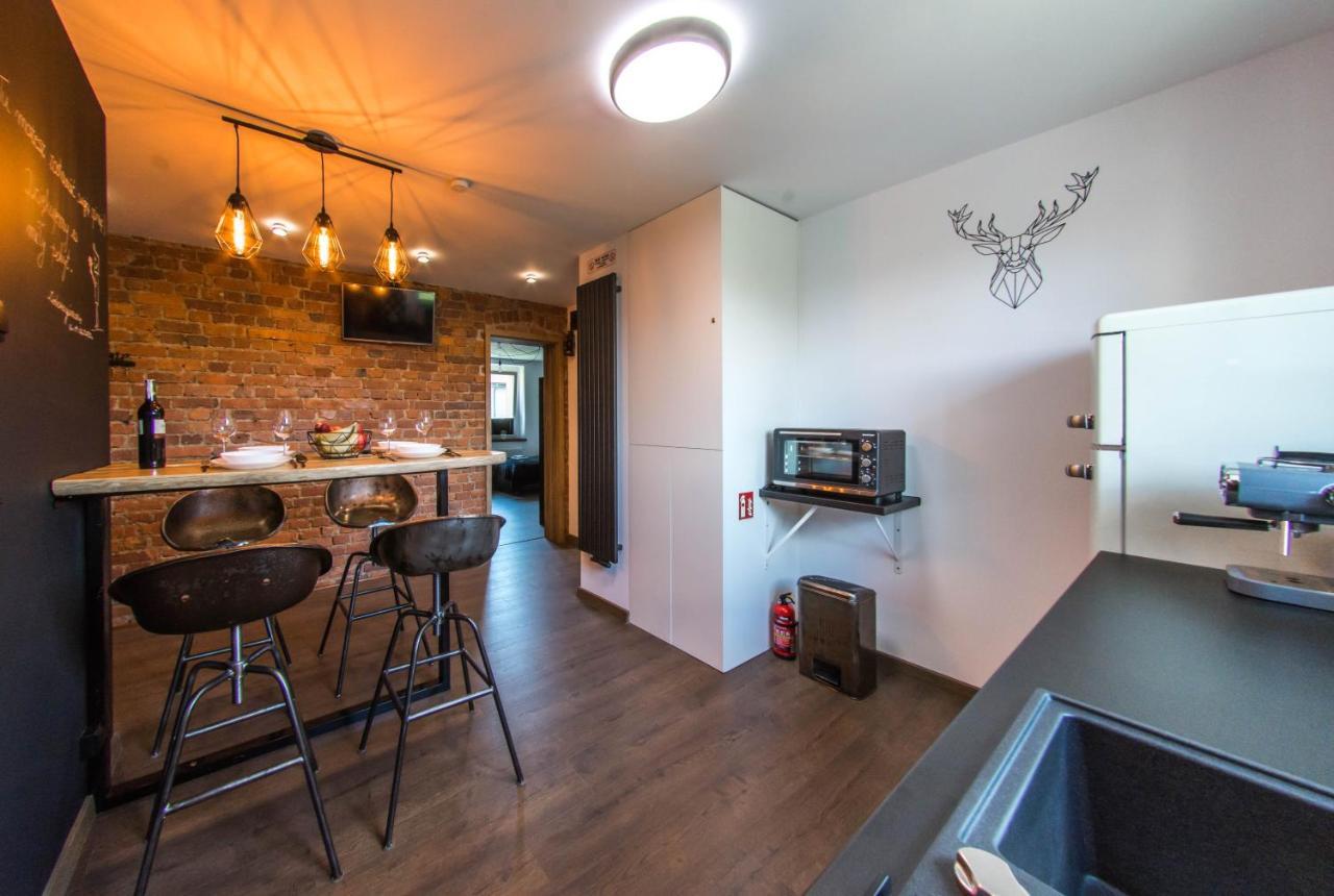 Apartament Wita Stwosza Jelenia Góra Exterior foto
