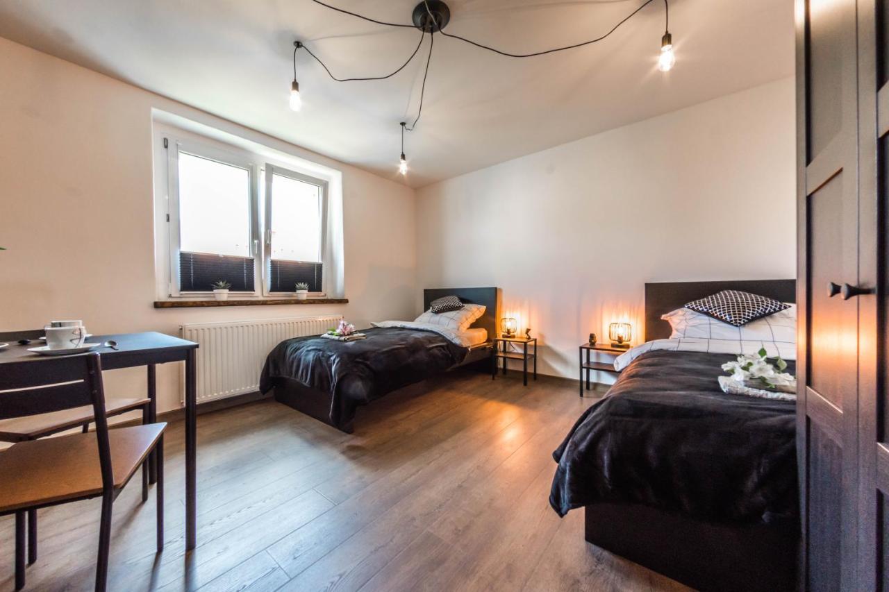 Apartament Wita Stwosza Jelenia Góra Exterior foto